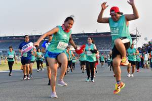 BIB: 2101, 5254
                            <button type="button" onclick="openModal(10551877)" class="btn btn-primary btn-sm float-right btn-popup" data-toggle="modal" data-target=".modal-high-quality">
                        <i class="fas fa-shopping-cart"></i> Add to Cart
                    </button>
                                            <button type="button" onclick="isThisMe(10551877, true)" class="btn btn-success btn-sm float-right btn-popup btn-isme hidden" data-toggle="tooltip" data-placement="bottom" title="นี่คือรูปของคุณใช่ไหม คลิกที่นี่เพื่อเอาเข้าอัลบั้ม">
                        <i class="fas fa-plus"></i> Add to album
                    </button>
                    <button type="button" onclick="isThisMe(10551877, false)" class="btn btn-warning btn-sm float-right btn-popup btn-isnotme hidden">
                        <i class="fas fa-ban"></i> Remove from album
                    </button>