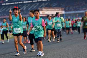 BIB: 50051, 52691
                            <button type="button" onclick="openModal(10562677)" class="btn btn-primary btn-sm float-right btn-popup" data-toggle="modal" data-target=".modal-high-quality">
                        <i class="fas fa-shopping-cart"></i> Add to Cart
                    </button>
                                            <button type="button" onclick="isThisMe(10562677, true)" class="btn btn-success btn-sm float-right btn-popup btn-isme hidden" data-toggle="tooltip" data-placement="bottom" title="นี่คือรูปของคุณใช่ไหม คลิกที่นี่เพื่อเอาเข้าอัลบั้ม">
                        <i class="fas fa-plus"></i> Add to album
                    </button>
                    <button type="button" onclick="isThisMe(10562677, false)" class="btn btn-warning btn-sm float-right btn-popup btn-isnotme hidden">
                        <i class="fas fa-ban"></i> Remove from album
                    </button>