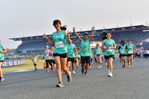 BIB: 52618, 50185
                            <button type="button" onclick="openModal(10544484)" class="btn btn-primary btn-sm float-right btn-popup" data-toggle="modal" data-target=".modal-high-quality">
                        <i class="fas fa-shopping-cart"></i> Add to Cart
                    </button>
                                            <button type="button" onclick="isThisMe(10544484, true)" class="btn btn-success btn-sm float-right btn-popup btn-isme hidden" data-toggle="tooltip" data-placement="bottom" title="นี่คือรูปของคุณใช่ไหม คลิกที่นี่เพื่อเอาเข้าอัลบั้ม">
                        <i class="fas fa-plus"></i> Add to album
                    </button>
                    <button type="button" onclick="isThisMe(10544484, false)" class="btn btn-warning btn-sm float-right btn-popup btn-isnotme hidden">
                        <i class="fas fa-ban"></i> Remove from album
                    </button>