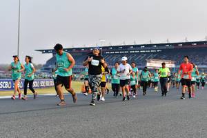 BIB: 1341, 50467
                            <button type="button" onclick="openModal(10560039)" class="btn btn-primary btn-sm float-right btn-popup" data-toggle="modal" data-target=".modal-high-quality">
                        <i class="fas fa-shopping-cart"></i> Add to Cart
                    </button>
                                            <button type="button" onclick="isThisMe(10560039, true)" class="btn btn-success btn-sm float-right btn-popup btn-isme hidden" data-toggle="tooltip" data-placement="bottom" title="นี่คือรูปของคุณใช่ไหม คลิกที่นี่เพื่อเอาเข้าอัลบั้ม">
                        <i class="fas fa-plus"></i> Add to album
                    </button>
                    <button type="button" onclick="isThisMe(10560039, false)" class="btn btn-warning btn-sm float-right btn-popup btn-isnotme hidden">
                        <i class="fas fa-ban"></i> Remove from album
                    </button>