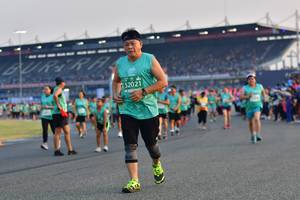 BIB: 52021
                            <button type="button" onclick="openModal(10561242)" class="btn btn-primary btn-sm float-right btn-popup" data-toggle="modal" data-target=".modal-high-quality">
                        <i class="fas fa-shopping-cart"></i> Add to Cart
                    </button>
                                            <button type="button" onclick="isThisMe(10561242, true)" class="btn btn-success btn-sm float-right btn-popup btn-isme hidden" data-toggle="tooltip" data-placement="bottom" title="นี่คือรูปของคุณใช่ไหม คลิกที่นี่เพื่อเอาเข้าอัลบั้ม">
                        <i class="fas fa-plus"></i> Add to album
                    </button>
                    <button type="button" onclick="isThisMe(10561242, false)" class="btn btn-warning btn-sm float-right btn-popup btn-isnotme hidden">
                        <i class="fas fa-ban"></i> Remove from album
                    </button>