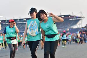 BIB: 532
                            <button type="button" onclick="openModal(10563075)" class="btn btn-primary btn-sm float-right btn-popup" data-toggle="modal" data-target=".modal-high-quality">
                        <i class="fas fa-shopping-cart"></i> Add to Cart
                    </button>
                                            <button type="button" onclick="isThisMe(10563075, true)" class="btn btn-success btn-sm float-right btn-popup btn-isme hidden" data-toggle="tooltip" data-placement="bottom" title="นี่คือรูปของคุณใช่ไหม คลิกที่นี่เพื่อเอาเข้าอัลบั้ม">
                        <i class="fas fa-plus"></i> Add to album
                    </button>
                    <button type="button" onclick="isThisMe(10563075, false)" class="btn btn-warning btn-sm float-right btn-popup btn-isnotme hidden">
                        <i class="fas fa-ban"></i> Remove from album
                    </button>