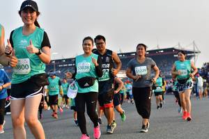 BIB: 0800, 53028, 51229, 071
                            <button type="button" onclick="openModal(10558391)" class="btn btn-primary btn-sm float-right btn-popup" data-toggle="modal" data-target=".modal-high-quality">
                        <i class="fas fa-shopping-cart"></i> Add to Cart
                    </button>
                                            <button type="button" onclick="isThisMe(10558391, true)" class="btn btn-success btn-sm float-right btn-popup btn-isme hidden" data-toggle="tooltip" data-placement="bottom" title="นี่คือรูปของคุณใช่ไหม คลิกที่นี่เพื่อเอาเข้าอัลบั้ม">
                        <i class="fas fa-plus"></i> Add to album
                    </button>
                    <button type="button" onclick="isThisMe(10558391, false)" class="btn btn-warning btn-sm float-right btn-popup btn-isnotme hidden">
                        <i class="fas fa-ban"></i> Remove from album
                    </button>