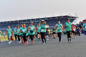 BIB: 1704, 53151, 1198
                            <button type="button" onclick="openModal(10560172)" class="btn btn-primary btn-sm float-right btn-popup" data-toggle="modal" data-target=".modal-high-quality">
                        <i class="fas fa-shopping-cart"></i> Add to Cart
                    </button>
                                            <button type="button" onclick="isThisMe(10560172, true)" class="btn btn-success btn-sm float-right btn-popup btn-isme hidden" data-toggle="tooltip" data-placement="bottom" title="นี่คือรูปของคุณใช่ไหม คลิกที่นี่เพื่อเอาเข้าอัลบั้ม">
                        <i class="fas fa-plus"></i> Add to album
                    </button>
                    <button type="button" onclick="isThisMe(10560172, false)" class="btn btn-warning btn-sm float-right btn-popup btn-isnotme hidden">
                        <i class="fas fa-ban"></i> Remove from album
                    </button>