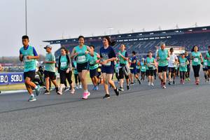 BIB: 52378
                            <button type="button" onclick="openModal(10553331)" class="btn btn-primary btn-sm float-right btn-popup" data-toggle="modal" data-target=".modal-high-quality">
                        <i class="fas fa-shopping-cart"></i> Add to Cart
                    </button>
                                            <button type="button" onclick="isThisMe(10553331, true)" class="btn btn-success btn-sm float-right btn-popup btn-isme hidden" data-toggle="tooltip" data-placement="bottom" title="นี่คือรูปของคุณใช่ไหม คลิกที่นี่เพื่อเอาเข้าอัลบั้ม">
                        <i class="fas fa-plus"></i> Add to album
                    </button>
                    <button type="button" onclick="isThisMe(10553331, false)" class="btn btn-warning btn-sm float-right btn-popup btn-isnotme hidden">
                        <i class="fas fa-ban"></i> Remove from album
                    </button>