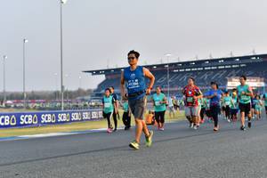 BIB: 41386
                            <button type="button" onclick="openModal(10560562)" class="btn btn-primary btn-sm float-right btn-popup" data-toggle="modal" data-target=".modal-high-quality">
                        <i class="fas fa-shopping-cart"></i> Add to Cart
                    </button>
                                            <button type="button" onclick="isThisMe(10560562, true)" class="btn btn-success btn-sm float-right btn-popup btn-isme hidden" data-toggle="tooltip" data-placement="bottom" title="นี่คือรูปของคุณใช่ไหม คลิกที่นี่เพื่อเอาเข้าอัลบั้ม">
                        <i class="fas fa-plus"></i> Add to album
                    </button>
                    <button type="button" onclick="isThisMe(10560562, false)" class="btn btn-warning btn-sm float-right btn-popup btn-isnotme hidden">
                        <i class="fas fa-ban"></i> Remove from album
                    </button>