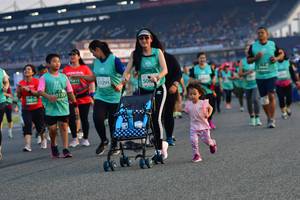 BIB: 50443, 1295, 506, 0135
                            <button type="button" onclick="openModal(10562874)" class="btn btn-primary btn-sm float-right btn-popup" data-toggle="modal" data-target=".modal-high-quality">
                        <i class="fas fa-shopping-cart"></i> Add to Cart
                    </button>
                                            <button type="button" onclick="isThisMe(10562874, true)" class="btn btn-success btn-sm float-right btn-popup btn-isme hidden" data-toggle="tooltip" data-placement="bottom" title="นี่คือรูปของคุณใช่ไหม คลิกที่นี่เพื่อเอาเข้าอัลบั้ม">
                        <i class="fas fa-plus"></i> Add to album
                    </button>
                    <button type="button" onclick="isThisMe(10562874, false)" class="btn btn-warning btn-sm float-right btn-popup btn-isnotme hidden">
                        <i class="fas fa-ban"></i> Remove from album
                    </button>