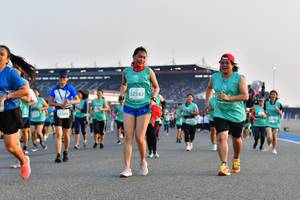 BIB: 52542
                            <button type="button" onclick="openModal(10551808)" class="btn btn-primary btn-sm float-right btn-popup" data-toggle="modal" data-target=".modal-high-quality">
                        <i class="fas fa-shopping-cart"></i> Add to Cart
                    </button>
                                            <button type="button" onclick="isThisMe(10551808, true)" class="btn btn-success btn-sm float-right btn-popup btn-isme hidden" data-toggle="tooltip" data-placement="bottom" title="นี่คือรูปของคุณใช่ไหม คลิกที่นี่เพื่อเอาเข้าอัลบั้ม">
                        <i class="fas fa-plus"></i> Add to album
                    </button>
                    <button type="button" onclick="isThisMe(10551808, false)" class="btn btn-warning btn-sm float-right btn-popup btn-isnotme hidden">
                        <i class="fas fa-ban"></i> Remove from album
                    </button>