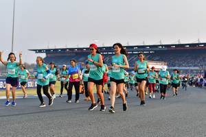 BIB: 83382, 83367
                            <button type="button" onclick="openModal(10559538)" class="btn btn-primary btn-sm float-right btn-popup" data-toggle="modal" data-target=".modal-high-quality">
                        <i class="fas fa-shopping-cart"></i> Add to Cart
                    </button>
                                            <button type="button" onclick="isThisMe(10559538, true)" class="btn btn-success btn-sm float-right btn-popup btn-isme hidden" data-toggle="tooltip" data-placement="bottom" title="นี่คือรูปของคุณใช่ไหม คลิกที่นี่เพื่อเอาเข้าอัลบั้ม">
                        <i class="fas fa-plus"></i> Add to album
                    </button>
                    <button type="button" onclick="isThisMe(10559538, false)" class="btn btn-warning btn-sm float-right btn-popup btn-isnotme hidden">
                        <i class="fas fa-ban"></i> Remove from album
                    </button>