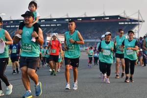 BIB: 1908, 1813, 53237, 3211
                            <button type="button" onclick="openModal(10561617)" class="btn btn-primary btn-sm float-right btn-popup" data-toggle="modal" data-target=".modal-high-quality">
                        <i class="fas fa-shopping-cart"></i> Add to Cart
                    </button>
                                            <button type="button" onclick="isThisMe(10561617, true)" class="btn btn-success btn-sm float-right btn-popup btn-isme hidden" data-toggle="tooltip" data-placement="bottom" title="นี่คือรูปของคุณใช่ไหม คลิกที่นี่เพื่อเอาเข้าอัลบั้ม">
                        <i class="fas fa-plus"></i> Add to album
                    </button>
                    <button type="button" onclick="isThisMe(10561617, false)" class="btn btn-warning btn-sm float-right btn-popup btn-isnotme hidden">
                        <i class="fas fa-ban"></i> Remove from album
                    </button>