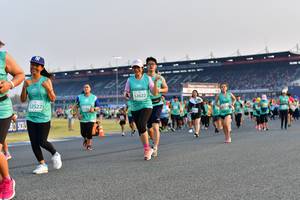 BIB: 52622, 2522
                            <button type="button" onclick="openModal(10560137)" class="btn btn-primary btn-sm float-right btn-popup" data-toggle="modal" data-target=".modal-high-quality">
                        <i class="fas fa-shopping-cart"></i> Add to Cart
                    </button>
                                            <button type="button" onclick="isThisMe(10560137, true)" class="btn btn-success btn-sm float-right btn-popup btn-isme hidden" data-toggle="tooltip" data-placement="bottom" title="นี่คือรูปของคุณใช่ไหม คลิกที่นี่เพื่อเอาเข้าอัลบั้ม">
                        <i class="fas fa-plus"></i> Add to album
                    </button>
                    <button type="button" onclick="isThisMe(10560137, false)" class="btn btn-warning btn-sm float-right btn-popup btn-isnotme hidden">
                        <i class="fas fa-ban"></i> Remove from album
                    </button>