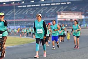 BIB: 53010
                            <button type="button" onclick="openModal(10564253)" class="btn btn-primary btn-sm float-right btn-popup" data-toggle="modal" data-target=".modal-high-quality">
                        <i class="fas fa-shopping-cart"></i> Add to Cart
                    </button>
                                            <button type="button" onclick="isThisMe(10564253, true)" class="btn btn-success btn-sm float-right btn-popup btn-isme hidden" data-toggle="tooltip" data-placement="bottom" title="นี่คือรูปของคุณใช่ไหม คลิกที่นี่เพื่อเอาเข้าอัลบั้ม">
                        <i class="fas fa-plus"></i> Add to album
                    </button>
                    <button type="button" onclick="isThisMe(10564253, false)" class="btn btn-warning btn-sm float-right btn-popup btn-isnotme hidden">
                        <i class="fas fa-ban"></i> Remove from album
                    </button>