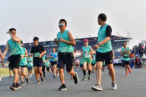 BIB: 50227, 51626, 0712
                            <button type="button" onclick="openModal(10546241)" class="btn btn-primary btn-sm float-right btn-popup" data-toggle="modal" data-target=".modal-high-quality">
                        <i class="fas fa-shopping-cart"></i> Add to Cart
                    </button>
                                            <button type="button" onclick="isThisMe(10546241, true)" class="btn btn-success btn-sm float-right btn-popup btn-isme hidden" data-toggle="tooltip" data-placement="bottom" title="นี่คือรูปของคุณใช่ไหม คลิกที่นี่เพื่อเอาเข้าอัลบั้ม">
                        <i class="fas fa-plus"></i> Add to album
                    </button>
                    <button type="button" onclick="isThisMe(10546241, false)" class="btn btn-warning btn-sm float-right btn-popup btn-isnotme hidden">
                        <i class="fas fa-ban"></i> Remove from album
                    </button>