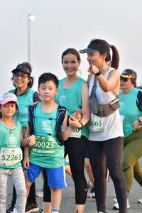 BIB: 0663, 50023, 52263
                            <button type="button" onclick="openModal(10562909)" class="btn btn-primary btn-sm float-right btn-popup" data-toggle="modal" data-target=".modal-high-quality">
                        <i class="fas fa-shopping-cart"></i> Add to Cart
                    </button>
                                            <button type="button" onclick="isThisMe(10562909, true)" class="btn btn-success btn-sm float-right btn-popup btn-isme hidden" data-toggle="tooltip" data-placement="bottom" title="นี่คือรูปของคุณใช่ไหม คลิกที่นี่เพื่อเอาเข้าอัลบั้ม">
                        <i class="fas fa-plus"></i> Add to album
                    </button>
                    <button type="button" onclick="isThisMe(10562909, false)" class="btn btn-warning btn-sm float-right btn-popup btn-isnotme hidden">
                        <i class="fas fa-ban"></i> Remove from album
                    </button>