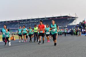 BIB: 0714, 33028
                            <button type="button" onclick="openModal(10560047)" class="btn btn-primary btn-sm float-right btn-popup" data-toggle="modal" data-target=".modal-high-quality">
                        <i class="fas fa-shopping-cart"></i> Add to Cart
                    </button>
                                            <button type="button" onclick="isThisMe(10560047, true)" class="btn btn-success btn-sm float-right btn-popup btn-isme hidden" data-toggle="tooltip" data-placement="bottom" title="นี่คือรูปของคุณใช่ไหม คลิกที่นี่เพื่อเอาเข้าอัลบั้ม">
                        <i class="fas fa-plus"></i> Add to album
                    </button>
                    <button type="button" onclick="isThisMe(10560047, false)" class="btn btn-warning btn-sm float-right btn-popup btn-isnotme hidden">
                        <i class="fas fa-ban"></i> Remove from album
                    </button>