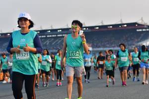 BIB: 51323, 51726
                            <button type="button" onclick="openModal(10561381)" class="btn btn-primary btn-sm float-right btn-popup" data-toggle="modal" data-target=".modal-high-quality">
                        <i class="fas fa-shopping-cart"></i> Add to Cart
                    </button>
                                            <button type="button" onclick="isThisMe(10561381, true)" class="btn btn-success btn-sm float-right btn-popup btn-isme hidden" data-toggle="tooltip" data-placement="bottom" title="นี่คือรูปของคุณใช่ไหม คลิกที่นี่เพื่อเอาเข้าอัลบั้ม">
                        <i class="fas fa-plus"></i> Add to album
                    </button>
                    <button type="button" onclick="isThisMe(10561381, false)" class="btn btn-warning btn-sm float-right btn-popup btn-isnotme hidden">
                        <i class="fas fa-ban"></i> Remove from album
                    </button>