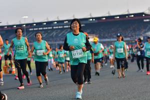 BIB: 1646, 52822, 51156
                            <button type="button" onclick="openModal(10561469)" class="btn btn-primary btn-sm float-right btn-popup" data-toggle="modal" data-target=".modal-high-quality">
                        <i class="fas fa-shopping-cart"></i> Add to Cart
                    </button>
                                            <button type="button" onclick="isThisMe(10561469, true)" class="btn btn-success btn-sm float-right btn-popup btn-isme hidden" data-toggle="tooltip" data-placement="bottom" title="นี่คือรูปของคุณใช่ไหม คลิกที่นี่เพื่อเอาเข้าอัลบั้ม">
                        <i class="fas fa-plus"></i> Add to album
                    </button>
                    <button type="button" onclick="isThisMe(10561469, false)" class="btn btn-warning btn-sm float-right btn-popup btn-isnotme hidden">
                        <i class="fas fa-ban"></i> Remove from album
                    </button>