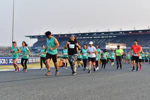 BIB: 50467, 51341
                            <button type="button" onclick="openModal(10560031)" class="btn btn-primary btn-sm float-right btn-popup" data-toggle="modal" data-target=".modal-high-quality">
                        <i class="fas fa-shopping-cart"></i> Add to Cart
                    </button>
                                            <button type="button" onclick="isThisMe(10560031, true)" class="btn btn-success btn-sm float-right btn-popup btn-isme hidden" data-toggle="tooltip" data-placement="bottom" title="นี่คือรูปของคุณใช่ไหม คลิกที่นี่เพื่อเอาเข้าอัลบั้ม">
                        <i class="fas fa-plus"></i> Add to album
                    </button>
                    <button type="button" onclick="isThisMe(10560031, false)" class="btn btn-warning btn-sm float-right btn-popup btn-isnotme hidden">
                        <i class="fas fa-ban"></i> Remove from album
                    </button>