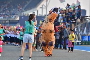 BIB: 
                            <button type="button" onclick="openModal(10564365)" class="btn btn-primary btn-sm float-right btn-popup" data-toggle="modal" data-target=".modal-high-quality">
                        <i class="fas fa-shopping-cart"></i> Add to Cart
                    </button>
                                            <button type="button" onclick="isThisMe(10564365, true)" class="btn btn-success btn-sm float-right btn-popup btn-isme hidden" data-toggle="tooltip" data-placement="bottom" title="นี่คือรูปของคุณใช่ไหม คลิกที่นี่เพื่อเอาเข้าอัลบั้ม">
                        <i class="fas fa-plus"></i> Add to album
                    </button>
                    <button type="button" onclick="isThisMe(10564365, false)" class="btn btn-warning btn-sm float-right btn-popup btn-isnotme hidden">
                        <i class="fas fa-ban"></i> Remove from album
                    </button>