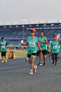 BIB: 1970, 52506, 52805
                            <button type="button" onclick="openModal(10562201)" class="btn btn-primary btn-sm float-right btn-popup" data-toggle="modal" data-target=".modal-high-quality">
                        <i class="fas fa-shopping-cart"></i> Add to Cart
                    </button>
                                            <button type="button" onclick="isThisMe(10562201, true)" class="btn btn-success btn-sm float-right btn-popup btn-isme hidden" data-toggle="tooltip" data-placement="bottom" title="นี่คือรูปของคุณใช่ไหม คลิกที่นี่เพื่อเอาเข้าอัลบั้ม">
                        <i class="fas fa-plus"></i> Add to album
                    </button>
                    <button type="button" onclick="isThisMe(10562201, false)" class="btn btn-warning btn-sm float-right btn-popup btn-isnotme hidden">
                        <i class="fas fa-ban"></i> Remove from album
                    </button>