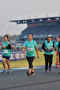 BIB: 52516, 52893
                            <button type="button" onclick="openModal(10562264)" class="btn btn-primary btn-sm float-right btn-popup" data-toggle="modal" data-target=".modal-high-quality">
                        <i class="fas fa-shopping-cart"></i> Add to Cart
                    </button>
                                            <button type="button" onclick="isThisMe(10562264, true)" class="btn btn-success btn-sm float-right btn-popup btn-isme hidden" data-toggle="tooltip" data-placement="bottom" title="นี่คือรูปของคุณใช่ไหม คลิกที่นี่เพื่อเอาเข้าอัลบั้ม">
                        <i class="fas fa-plus"></i> Add to album
                    </button>
                    <button type="button" onclick="isThisMe(10562264, false)" class="btn btn-warning btn-sm float-right btn-popup btn-isnotme hidden">
                        <i class="fas fa-ban"></i> Remove from album
                    </button>