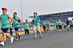 BIB: 51794, 0438
                            <button type="button" onclick="openModal(10557775)" class="btn btn-primary btn-sm float-right btn-popup" data-toggle="modal" data-target=".modal-high-quality">
                        <i class="fas fa-shopping-cart"></i> Add to Cart
                    </button>
                                            <button type="button" onclick="isThisMe(10557775, true)" class="btn btn-success btn-sm float-right btn-popup btn-isme hidden" data-toggle="tooltip" data-placement="bottom" title="นี่คือรูปของคุณใช่ไหม คลิกที่นี่เพื่อเอาเข้าอัลบั้ม">
                        <i class="fas fa-plus"></i> Add to album
                    </button>
                    <button type="button" onclick="isThisMe(10557775, false)" class="btn btn-warning btn-sm float-right btn-popup btn-isnotme hidden">
                        <i class="fas fa-ban"></i> Remove from album
                    </button>