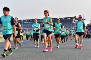 BIB: 50770, 51731, 1778, 1668, 5314
                            <button type="button" onclick="openModal(10545899)" class="btn btn-primary btn-sm float-right btn-popup" data-toggle="modal" data-target=".modal-high-quality">
                        <i class="fas fa-shopping-cart"></i> Add to Cart
                    </button>
                                            <button type="button" onclick="isThisMe(10545899, true)" class="btn btn-success btn-sm float-right btn-popup btn-isme hidden" data-toggle="tooltip" data-placement="bottom" title="นี่คือรูปของคุณใช่ไหม คลิกที่นี่เพื่อเอาเข้าอัลบั้ม">
                        <i class="fas fa-plus"></i> Add to album
                    </button>
                    <button type="button" onclick="isThisMe(10545899, false)" class="btn btn-warning btn-sm float-right btn-popup btn-isnotme hidden">
                        <i class="fas fa-ban"></i> Remove from album
                    </button>