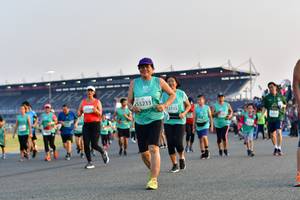 BIB: 53233, 32735
                            <button type="button" onclick="openModal(10555686)" class="btn btn-primary btn-sm float-right btn-popup" data-toggle="modal" data-target=".modal-high-quality">
                        <i class="fas fa-shopping-cart"></i> Add to Cart
                    </button>
                                            <button type="button" onclick="isThisMe(10555686, true)" class="btn btn-success btn-sm float-right btn-popup btn-isme hidden" data-toggle="tooltip" data-placement="bottom" title="นี่คือรูปของคุณใช่ไหม คลิกที่นี่เพื่อเอาเข้าอัลบั้ม">
                        <i class="fas fa-plus"></i> Add to album
                    </button>
                    <button type="button" onclick="isThisMe(10555686, false)" class="btn btn-warning btn-sm float-right btn-popup btn-isnotme hidden">
                        <i class="fas fa-ban"></i> Remove from album
                    </button>