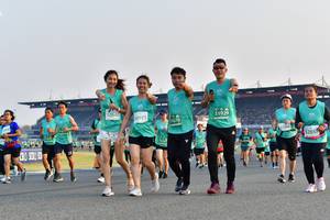 BIB: 50975, 51929, 31670, 52857
                            <button type="button" onclick="openModal(10548443)" class="btn btn-primary btn-sm float-right btn-popup" data-toggle="modal" data-target=".modal-high-quality">
                        <i class="fas fa-shopping-cart"></i> Add to Cart
                    </button>
                                            <button type="button" onclick="isThisMe(10548443, true)" class="btn btn-success btn-sm float-right btn-popup btn-isme hidden" data-toggle="tooltip" data-placement="bottom" title="นี่คือรูปของคุณใช่ไหม คลิกที่นี่เพื่อเอาเข้าอัลบั้ม">
                        <i class="fas fa-plus"></i> Add to album
                    </button>
                    <button type="button" onclick="isThisMe(10548443, false)" class="btn btn-warning btn-sm float-right btn-popup btn-isnotme hidden">
                        <i class="fas fa-ban"></i> Remove from album
                    </button>