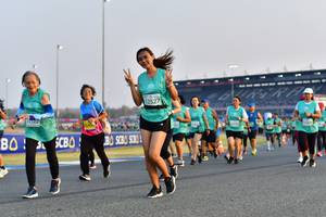 BIB: 2527
                            <button type="button" onclick="openModal(10559684)" class="btn btn-primary btn-sm float-right btn-popup" data-toggle="modal" data-target=".modal-high-quality">
                        <i class="fas fa-shopping-cart"></i> Add to Cart
                    </button>
                                            <button type="button" onclick="isThisMe(10559684, true)" class="btn btn-success btn-sm float-right btn-popup btn-isme hidden" data-toggle="tooltip" data-placement="bottom" title="นี่คือรูปของคุณใช่ไหม คลิกที่นี่เพื่อเอาเข้าอัลบั้ม">
                        <i class="fas fa-plus"></i> Add to album
                    </button>
                    <button type="button" onclick="isThisMe(10559684, false)" class="btn btn-warning btn-sm float-right btn-popup btn-isnotme hidden">
                        <i class="fas fa-ban"></i> Remove from album
                    </button>