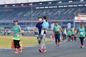 BIB: 52836
                            <button type="button" onclick="openModal(10564573)" class="btn btn-primary btn-sm float-right btn-popup" data-toggle="modal" data-target=".modal-high-quality">
                        <i class="fas fa-shopping-cart"></i> Add to Cart
                    </button>
                                            <button type="button" onclick="isThisMe(10564573, true)" class="btn btn-success btn-sm float-right btn-popup btn-isme hidden" data-toggle="tooltip" data-placement="bottom" title="นี่คือรูปของคุณใช่ไหม คลิกที่นี่เพื่อเอาเข้าอัลบั้ม">
                        <i class="fas fa-plus"></i> Add to album
                    </button>
                    <button type="button" onclick="isThisMe(10564573, false)" class="btn btn-warning btn-sm float-right btn-popup btn-isnotme hidden">
                        <i class="fas fa-ban"></i> Remove from album
                    </button>