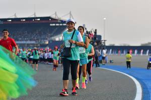 BIB: 1012, 2621
                            <button type="button" onclick="openModal(10561799)" class="btn btn-primary btn-sm float-right btn-popup" data-toggle="modal" data-target=".modal-high-quality">
                        <i class="fas fa-shopping-cart"></i> Add to Cart
                    </button>
                                            <button type="button" onclick="isThisMe(10561799, true)" class="btn btn-success btn-sm float-right btn-popup btn-isme hidden" data-toggle="tooltip" data-placement="bottom" title="นี่คือรูปของคุณใช่ไหม คลิกที่นี่เพื่อเอาเข้าอัลบั้ม">
                        <i class="fas fa-plus"></i> Add to album
                    </button>
                    <button type="button" onclick="isThisMe(10561799, false)" class="btn btn-warning btn-sm float-right btn-popup btn-isnotme hidden">
                        <i class="fas fa-ban"></i> Remove from album
                    </button>