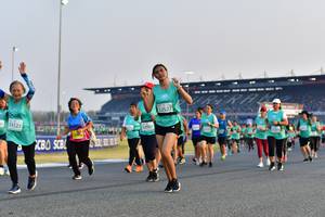 BIB: 52527, 53122, 52997
                            <button type="button" onclick="openModal(10559615)" class="btn btn-primary btn-sm float-right btn-popup" data-toggle="modal" data-target=".modal-high-quality">
                        <i class="fas fa-shopping-cart"></i> Add to Cart
                    </button>
                                            <button type="button" onclick="isThisMe(10559615, true)" class="btn btn-success btn-sm float-right btn-popup btn-isme hidden" data-toggle="tooltip" data-placement="bottom" title="นี่คือรูปของคุณใช่ไหม คลิกที่นี่เพื่อเอาเข้าอัลบั้ม">
                        <i class="fas fa-plus"></i> Add to album
                    </button>
                    <button type="button" onclick="isThisMe(10559615, false)" class="btn btn-warning btn-sm float-right btn-popup btn-isnotme hidden">
                        <i class="fas fa-ban"></i> Remove from album
                    </button>