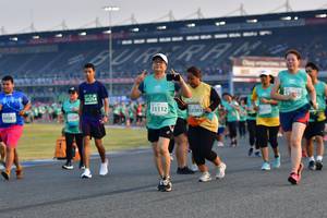 BIB: 50254, 51112, 52283, 50582
                            <button type="button" onclick="openModal(10561268)" class="btn btn-primary btn-sm float-right btn-popup" data-toggle="modal" data-target=".modal-high-quality">
                        <i class="fas fa-shopping-cart"></i> Add to Cart
                    </button>
                                            <button type="button" onclick="isThisMe(10561268, true)" class="btn btn-success btn-sm float-right btn-popup btn-isme hidden" data-toggle="tooltip" data-placement="bottom" title="นี่คือรูปของคุณใช่ไหม คลิกที่นี่เพื่อเอาเข้าอัลบั้ม">
                        <i class="fas fa-plus"></i> Add to album
                    </button>
                    <button type="button" onclick="isThisMe(10561268, false)" class="btn btn-warning btn-sm float-right btn-popup btn-isnotme hidden">
                        <i class="fas fa-ban"></i> Remove from album
                    </button>