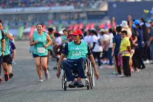 BIB: 51104, 52083
                            <button type="button" onclick="openModal(10564505)" class="btn btn-primary btn-sm float-right btn-popup" data-toggle="modal" data-target=".modal-high-quality">
                        <i class="fas fa-shopping-cart"></i> Add to Cart
                    </button>
                                            <button type="button" onclick="isThisMe(10564505, true)" class="btn btn-success btn-sm float-right btn-popup btn-isme hidden" data-toggle="tooltip" data-placement="bottom" title="นี่คือรูปของคุณใช่ไหม คลิกที่นี่เพื่อเอาเข้าอัลบั้ม">
                        <i class="fas fa-plus"></i> Add to album
                    </button>
                    <button type="button" onclick="isThisMe(10564505, false)" class="btn btn-warning btn-sm float-right btn-popup btn-isnotme hidden">
                        <i class="fas fa-ban"></i> Remove from album
                    </button>