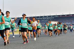 BIB: 50795, 50636
                            <button type="button" onclick="openModal(10545186)" class="btn btn-primary btn-sm float-right btn-popup" data-toggle="modal" data-target=".modal-high-quality">
                        <i class="fas fa-shopping-cart"></i> Add to Cart
                    </button>
                                            <button type="button" onclick="isThisMe(10545186, true)" class="btn btn-success btn-sm float-right btn-popup btn-isme hidden" data-toggle="tooltip" data-placement="bottom" title="นี่คือรูปของคุณใช่ไหม คลิกที่นี่เพื่อเอาเข้าอัลบั้ม">
                        <i class="fas fa-plus"></i> Add to album
                    </button>
                    <button type="button" onclick="isThisMe(10545186, false)" class="btn btn-warning btn-sm float-right btn-popup btn-isnotme hidden">
                        <i class="fas fa-ban"></i> Remove from album
                    </button>