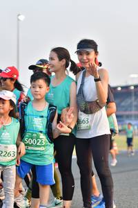 BIB: 663, 50023, 2263
                            <button type="button" onclick="openModal(10562937)" class="btn btn-primary btn-sm float-right btn-popup" data-toggle="modal" data-target=".modal-high-quality">
                        <i class="fas fa-shopping-cart"></i> Add to Cart
                    </button>
                                            <button type="button" onclick="isThisMe(10562937, true)" class="btn btn-success btn-sm float-right btn-popup btn-isme hidden" data-toggle="tooltip" data-placement="bottom" title="นี่คือรูปของคุณใช่ไหม คลิกที่นี่เพื่อเอาเข้าอัลบั้ม">
                        <i class="fas fa-plus"></i> Add to album
                    </button>
                    <button type="button" onclick="isThisMe(10562937, false)" class="btn btn-warning btn-sm float-right btn-popup btn-isnotme hidden">
                        <i class="fas fa-ban"></i> Remove from album
                    </button>