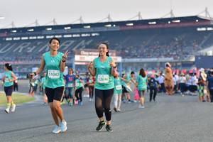 BIB: 1082, 52646
                            <button type="button" onclick="openModal(10564323)" class="btn btn-primary btn-sm float-right btn-popup" data-toggle="modal" data-target=".modal-high-quality">
                        <i class="fas fa-shopping-cart"></i> Add to Cart
                    </button>
                                            <button type="button" onclick="isThisMe(10564323, true)" class="btn btn-success btn-sm float-right btn-popup btn-isme hidden" data-toggle="tooltip" data-placement="bottom" title="นี่คือรูปของคุณใช่ไหม คลิกที่นี่เพื่อเอาเข้าอัลบั้ม">
                        <i class="fas fa-plus"></i> Add to album
                    </button>
                    <button type="button" onclick="isThisMe(10564323, false)" class="btn btn-warning btn-sm float-right btn-popup btn-isnotme hidden">
                        <i class="fas fa-ban"></i> Remove from album
                    </button>