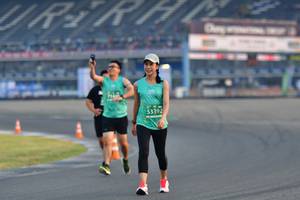 BIB: 53392
                            <button type="button" onclick="openModal(10564789)" class="btn btn-primary btn-sm float-right btn-popup" data-toggle="modal" data-target=".modal-high-quality">
                        <i class="fas fa-shopping-cart"></i> Add to Cart
                    </button>
                                            <button type="button" onclick="isThisMe(10564789, true)" class="btn btn-success btn-sm float-right btn-popup btn-isme hidden" data-toggle="tooltip" data-placement="bottom" title="นี่คือรูปของคุณใช่ไหม คลิกที่นี่เพื่อเอาเข้าอัลบั้ม">
                        <i class="fas fa-plus"></i> Add to album
                    </button>
                    <button type="button" onclick="isThisMe(10564789, false)" class="btn btn-warning btn-sm float-right btn-popup btn-isnotme hidden">
                        <i class="fas fa-ban"></i> Remove from album
                    </button>