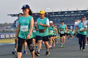 BIB: 52877, 2090
                            <button type="button" onclick="openModal(10561494)" class="btn btn-primary btn-sm float-right btn-popup" data-toggle="modal" data-target=".modal-high-quality">
                        <i class="fas fa-shopping-cart"></i> Add to Cart
                    </button>
                                            <button type="button" onclick="isThisMe(10561494, true)" class="btn btn-success btn-sm float-right btn-popup btn-isme hidden" data-toggle="tooltip" data-placement="bottom" title="นี่คือรูปของคุณใช่ไหม คลิกที่นี่เพื่อเอาเข้าอัลบั้ม">
                        <i class="fas fa-plus"></i> Add to album
                    </button>
                    <button type="button" onclick="isThisMe(10561494, false)" class="btn btn-warning btn-sm float-right btn-popup btn-isnotme hidden">
                        <i class="fas fa-ban"></i> Remove from album
                    </button>