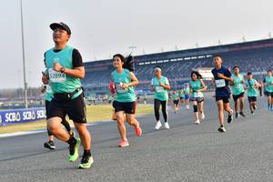 BIB: 52894, 525
                            <button type="button" onclick="openModal(10537951)" class="btn btn-primary btn-sm float-right btn-popup" data-toggle="modal" data-target=".modal-high-quality">
                        <i class="fas fa-shopping-cart"></i> Add to Cart
                    </button>
                                            <button type="button" onclick="isThisMe(10537951, true)" class="btn btn-success btn-sm float-right btn-popup btn-isme hidden" data-toggle="tooltip" data-placement="bottom" title="นี่คือรูปของคุณใช่ไหม คลิกที่นี่เพื่อเอาเข้าอัลบั้ม">
                        <i class="fas fa-plus"></i> Add to album
                    </button>
                    <button type="button" onclick="isThisMe(10537951, false)" class="btn btn-warning btn-sm float-right btn-popup btn-isnotme hidden">
                        <i class="fas fa-ban"></i> Remove from album
                    </button>