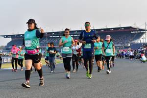 BIB: 51131, 52017, 52613, 1157
                            <button type="button" onclick="openModal(10553565)" class="btn btn-primary btn-sm float-right btn-popup" data-toggle="modal" data-target=".modal-high-quality">
                        <i class="fas fa-shopping-cart"></i> Add to Cart
                    </button>
                                            <button type="button" onclick="isThisMe(10553565, true)" class="btn btn-success btn-sm float-right btn-popup btn-isme hidden" data-toggle="tooltip" data-placement="bottom" title="นี่คือรูปของคุณใช่ไหม คลิกที่นี่เพื่อเอาเข้าอัลบั้ม">
                        <i class="fas fa-plus"></i> Add to album
                    </button>
                    <button type="button" onclick="isThisMe(10553565, false)" class="btn btn-warning btn-sm float-right btn-popup btn-isnotme hidden">
                        <i class="fas fa-ban"></i> Remove from album
                    </button>