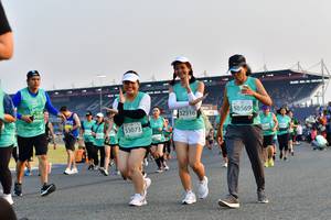 BIB: 045, 50569, 52316, 53073
                            <button type="button" onclick="openModal(10555628)" class="btn btn-primary btn-sm float-right btn-popup" data-toggle="modal" data-target=".modal-high-quality">
                        <i class="fas fa-shopping-cart"></i> Add to Cart
                    </button>
                                            <button type="button" onclick="isThisMe(10555628, true)" class="btn btn-success btn-sm float-right btn-popup btn-isme hidden" data-toggle="tooltip" data-placement="bottom" title="นี่คือรูปของคุณใช่ไหม คลิกที่นี่เพื่อเอาเข้าอัลบั้ม">
                        <i class="fas fa-plus"></i> Add to album
                    </button>
                    <button type="button" onclick="isThisMe(10555628, false)" class="btn btn-warning btn-sm float-right btn-popup btn-isnotme hidden">
                        <i class="fas fa-ban"></i> Remove from album
                    </button>