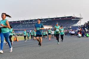 BIB: 7131
                            <button type="button" onclick="openModal(10553277)" class="btn btn-primary btn-sm float-right btn-popup" data-toggle="modal" data-target=".modal-high-quality">
                        <i class="fas fa-shopping-cart"></i> Add to Cart
                    </button>
                                            <button type="button" onclick="isThisMe(10553277, true)" class="btn btn-success btn-sm float-right btn-popup btn-isme hidden" data-toggle="tooltip" data-placement="bottom" title="นี่คือรูปของคุณใช่ไหม คลิกที่นี่เพื่อเอาเข้าอัลบั้ม">
                        <i class="fas fa-plus"></i> Add to album
                    </button>
                    <button type="button" onclick="isThisMe(10553277, false)" class="btn btn-warning btn-sm float-right btn-popup btn-isnotme hidden">
                        <i class="fas fa-ban"></i> Remove from album
                    </button>