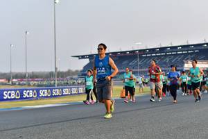 BIB: 41386
                            <button type="button" onclick="openModal(10560563)" class="btn btn-primary btn-sm float-right btn-popup" data-toggle="modal" data-target=".modal-high-quality">
                        <i class="fas fa-shopping-cart"></i> Add to Cart
                    </button>
                                            <button type="button" onclick="isThisMe(10560563, true)" class="btn btn-success btn-sm float-right btn-popup btn-isme hidden" data-toggle="tooltip" data-placement="bottom" title="นี่คือรูปของคุณใช่ไหม คลิกที่นี่เพื่อเอาเข้าอัลบั้ม">
                        <i class="fas fa-plus"></i> Add to album
                    </button>
                    <button type="button" onclick="isThisMe(10560563, false)" class="btn btn-warning btn-sm float-right btn-popup btn-isnotme hidden">
                        <i class="fas fa-ban"></i> Remove from album
                    </button>