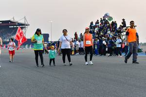 BIB: 3214, 5221
                            <button type="button" onclick="openModal(10564835)" class="btn btn-primary btn-sm float-right btn-popup" data-toggle="modal" data-target=".modal-high-quality">
                        <i class="fas fa-shopping-cart"></i> Add to Cart
                    </button>
                                            <button type="button" onclick="isThisMe(10564835, true)" class="btn btn-success btn-sm float-right btn-popup btn-isme hidden" data-toggle="tooltip" data-placement="bottom" title="นี่คือรูปของคุณใช่ไหม คลิกที่นี่เพื่อเอาเข้าอัลบั้ม">
                        <i class="fas fa-plus"></i> Add to album
                    </button>
                    <button type="button" onclick="isThisMe(10564835, false)" class="btn btn-warning btn-sm float-right btn-popup btn-isnotme hidden">
                        <i class="fas fa-ban"></i> Remove from album
                    </button>