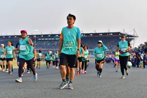 BIB: 50211, 53331
                            <button type="button" onclick="openModal(10552670)" class="btn btn-primary btn-sm float-right btn-popup" data-toggle="modal" data-target=".modal-high-quality">
                        <i class="fas fa-shopping-cart"></i> Add to Cart
                    </button>
                                            <button type="button" onclick="isThisMe(10552670, true)" class="btn btn-success btn-sm float-right btn-popup btn-isme hidden" data-toggle="tooltip" data-placement="bottom" title="นี่คือรูปของคุณใช่ไหม คลิกที่นี่เพื่อเอาเข้าอัลบั้ม">
                        <i class="fas fa-plus"></i> Add to album
                    </button>
                    <button type="button" onclick="isThisMe(10552670, false)" class="btn btn-warning btn-sm float-right btn-popup btn-isnotme hidden">
                        <i class="fas fa-ban"></i> Remove from album
                    </button>