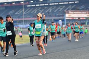 BIB: 5009, 52681, 52401
                            <button type="button" onclick="openModal(10564231)" class="btn btn-primary btn-sm float-right btn-popup" data-toggle="modal" data-target=".modal-high-quality">
                        <i class="fas fa-shopping-cart"></i> Add to Cart
                    </button>
                                            <button type="button" onclick="isThisMe(10564231, true)" class="btn btn-success btn-sm float-right btn-popup btn-isme hidden" data-toggle="tooltip" data-placement="bottom" title="นี่คือรูปของคุณใช่ไหม คลิกที่นี่เพื่อเอาเข้าอัลบั้ม">
                        <i class="fas fa-plus"></i> Add to album
                    </button>
                    <button type="button" onclick="isThisMe(10564231, false)" class="btn btn-warning btn-sm float-right btn-popup btn-isnotme hidden">
                        <i class="fas fa-ban"></i> Remove from album
                    </button>