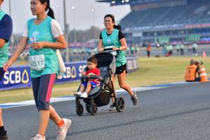 BIB: 4822, 525
                            <button type="button" onclick="openModal(10564512)" class="btn btn-primary btn-sm float-right btn-popup" data-toggle="modal" data-target=".modal-high-quality">
                        <i class="fas fa-shopping-cart"></i> Add to Cart
                    </button>
                                            <button type="button" onclick="isThisMe(10564512, true)" class="btn btn-success btn-sm float-right btn-popup btn-isme hidden" data-toggle="tooltip" data-placement="bottom" title="นี่คือรูปของคุณใช่ไหม คลิกที่นี่เพื่อเอาเข้าอัลบั้ม">
                        <i class="fas fa-plus"></i> Add to album
                    </button>
                    <button type="button" onclick="isThisMe(10564512, false)" class="btn btn-warning btn-sm float-right btn-popup btn-isnotme hidden">
                        <i class="fas fa-ban"></i> Remove from album
                    </button>