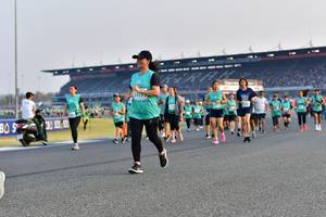 BIB: 53175
                            <button type="button" onclick="openModal(10553294)" class="btn btn-primary btn-sm float-right btn-popup" data-toggle="modal" data-target=".modal-high-quality">
                        <i class="fas fa-shopping-cart"></i> Add to Cart
                    </button>
                                            <button type="button" onclick="isThisMe(10553294, true)" class="btn btn-success btn-sm float-right btn-popup btn-isme hidden" data-toggle="tooltip" data-placement="bottom" title="นี่คือรูปของคุณใช่ไหม คลิกที่นี่เพื่อเอาเข้าอัลบั้ม">
                        <i class="fas fa-plus"></i> Add to album
                    </button>
                    <button type="button" onclick="isThisMe(10553294, false)" class="btn btn-warning btn-sm float-right btn-popup btn-isnotme hidden">
                        <i class="fas fa-ban"></i> Remove from album
                    </button>